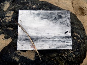 Sketching on the rocks with a feather Sketching on the rocks with a feather